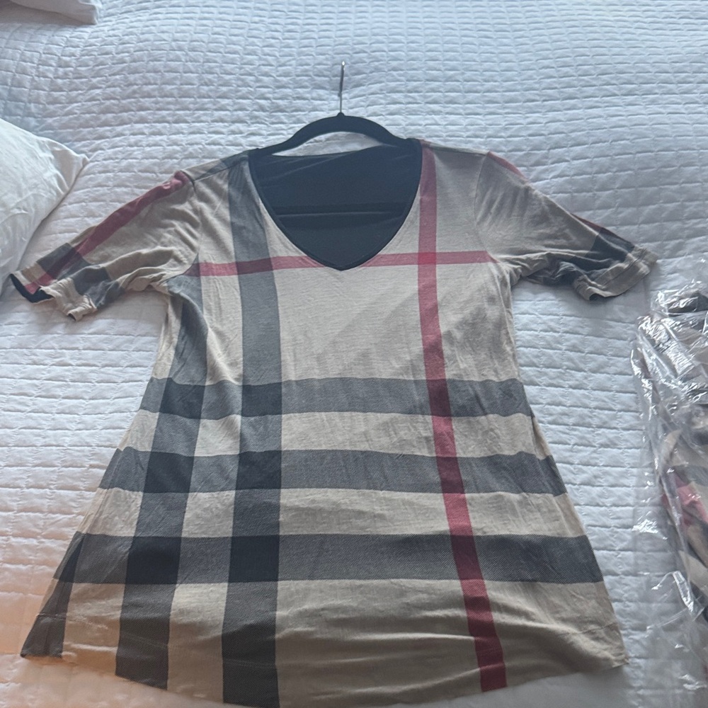 Burberry Beige and Red Check Short Sleeve Tee